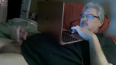 Snapshot of kingtongue10 chatting on January 2025 01:01:01 PM kingtongue10 online show from January 2025 01:01:01 PM