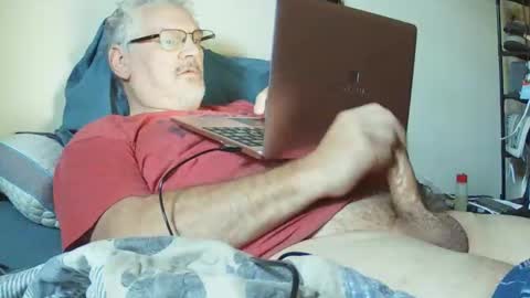 Snapshot of kingtongue10 chatting on November 2025 06:29:01 PM kingtongue10 online show from November 2025 06:29:01 PM