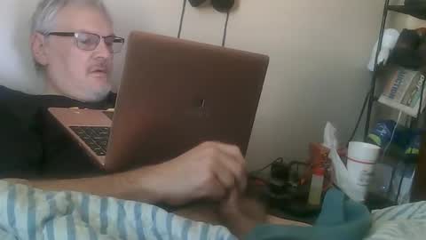 Snapshot of kingtongue10 chatting on February 2026 04:00:01 PM kingtongue10 online show from February 2026 04:00:01 PM