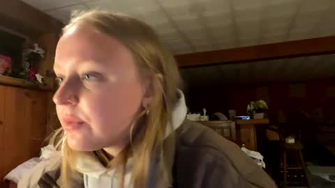 kinkikittiekat online show from January 2025 04:04:01 AM