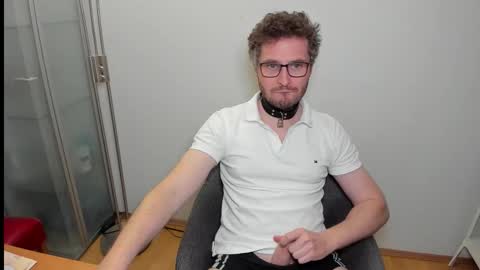 Snapshot of kinksubbydubby chatting on October 2025 08:37:02 PM kinksubbydubby online show from October 2025 08:37:02 PM