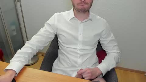 Snapshot of kinksubbydubby chatting on November 2025 05:58:02 PM kinksubbydubby online show from November 2025 05:58:02 PM