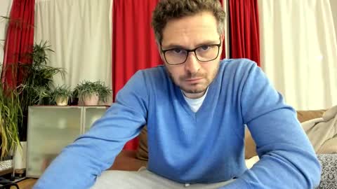 Snapshot of kinksubbydubby chatting on November 2025 04:50:01 PM kinksubbydubby online show from November 2025 04:50:01 PM