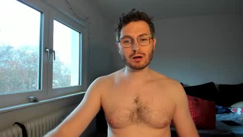 Snapshot of kinksubbydubby chatting on November 2025 03:19:02 PM kinksubbydubby online show from November 2025 03:19:02 PM