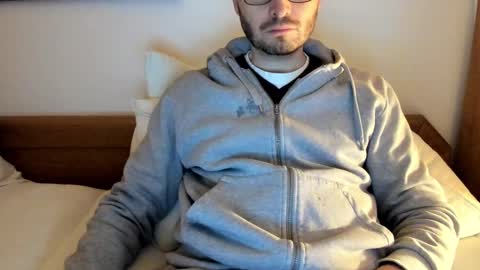 Snapshot of kinksubbydubby chatting on November 2025 12:55:01 PM kinksubbydubby online show from November 2025 12:55:01 PM