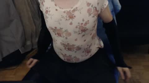 Snapshot of kinky_fortune_teller chatting on September 2025 01:19:02 AM Alicia online show from September 2025 01:19:02 AM