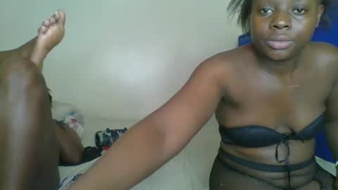 Snapshot of kinky_roey chatting on February 2025 08:31:02 AM kinky_roey online show from February 2025 08:31:02 AM