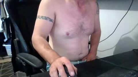 Snapshot of kinkybinerd chatting on February 2025 10:04:01 PM Horny Bloomy online show from February 2025 10:04:01 PM