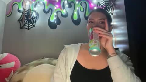 Snapshot of kinkycreative chatting on November 2025 11:59:01 PM kinkycreative online show from November 2025 11:59:01 PM