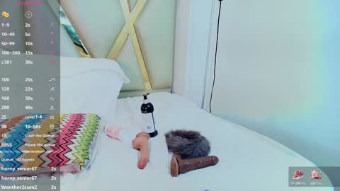 MISS RYN  online show from January 2025 01:28:01 AM