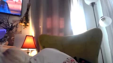 Snapshot of kinkypinkyplay2 chatting on February 2025 06:17:02 PM Kinky Pinky online show from February 2025 06:17:02 PM