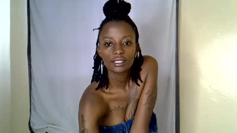 Snapshot of kinkyskyy chatting on June 2026 07:17:01 AM kinkyskyy online show from June 2026 07:17:01 AM