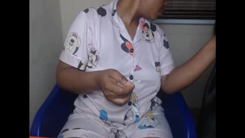 Snapshot of kinkyxxjuice chatting on September 2025 07:19:01 AM kinkyxxjuice online show from September 2025 07:19:01 AM