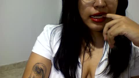 Snapshot of kion_and_valu chatting on June 2026 01:50:01 AM kion_and_valu online show from June 2026 01:50:01 AM