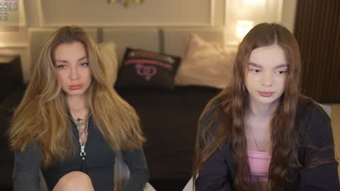 Sweet girls online show from October 2025 07:25:01 PM