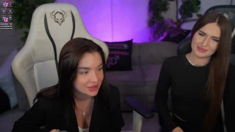 Sweet girls online show from November 2025 09:42:02 PM