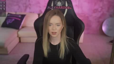 Snapshot of kira0541 chatting on April 2026 07:57:02 AM Sweet girls online show from April 2026 07:57:02 AM