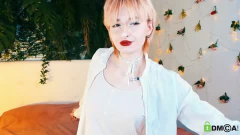 Snapshot of kira__cutie chatting on April 2026 09:34:01 PM Kira online show from April 2026 09:34:01 PM