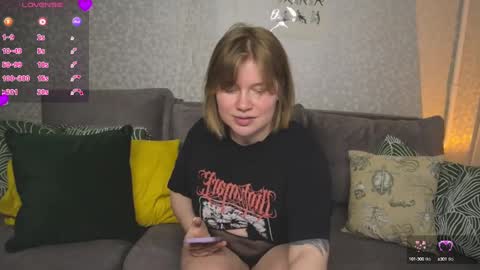 Snapshot of kira_citro chatting on December 2024 06:38:02 PM Kira NEXT STREAM December 4 5pm CET 11am EST online show from December 2024 06:38:02 PM