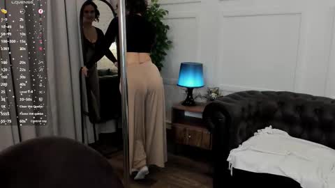 Snapshot of kira_energy chatting on November 2025 02:13:01 AM kira_energy online show from November 2025 02:13:01 AM