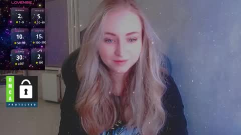 Snapshot of kira_love_sleep chatting on October 2025 03:32:01 PM you know thumb up me please its important online show from October 2025 03:32:01 PM