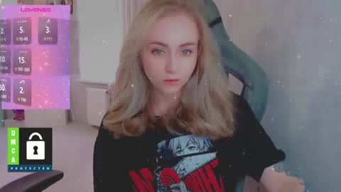 Snapshot of kira_love_sleep chatting on August 2026 04:50:01 PM you know thumb up me please its important online show from August 2026 04:50:01 PM