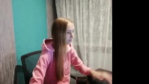 Snapshot of kira_morekiss chatting on October 2025 05:22:02 PM kira_morekiss online show from October 2025 05:22:02 PM