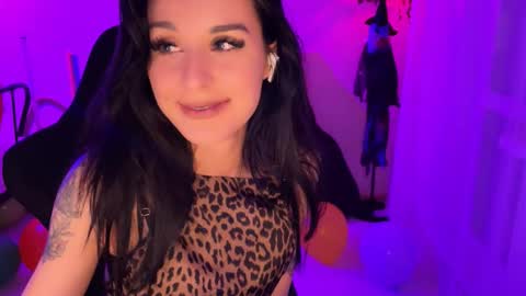 Kira online show from October 2025 03:07:01 AM