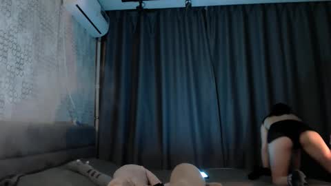 Kira  follow me  online show from November 2025 11:15:01 PM