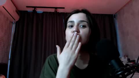 Kira  follow me  online show from May 2026 12:51:02 AM