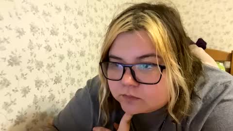 Just Kira online show from January 2025 04:32:02 PM