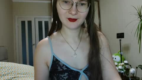 Snapshot of kiragoldens chatting on November 2025 06:16:02 AM KiraGoldens online show from November 2025 06:16:02 AM