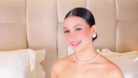 kira online show from December 2025 02:16:01 AM