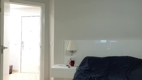 Kira online show from November 2025 09:13:01 PM