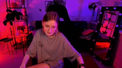 Snapshot of kiramontoyaa chatting on February 2025 02:38:02 PM Kira online show from February 2025 02:38:02 PM