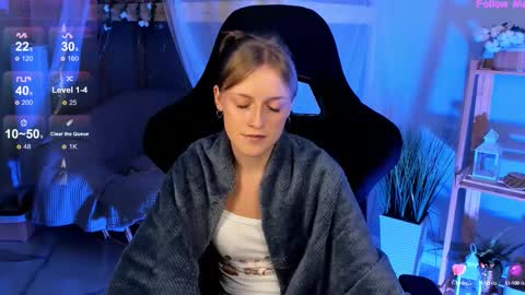 Snapshot of kiramontoyaa chatting on September 2025 06:35:01 PM Kira online show from September 2025 06:35:01 PM