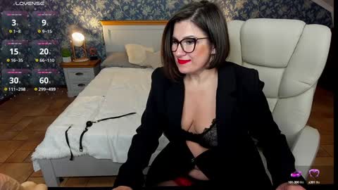 Kira online show from January 2025 12:36:01 AM