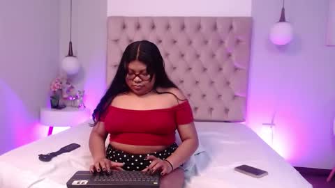 kiri  online show from February 2026 03:26:01 AM