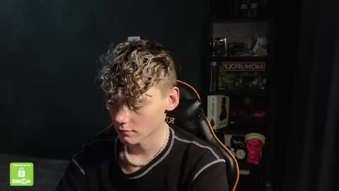 Kirill and Andrey online show from November 2025 09:36:02 PM