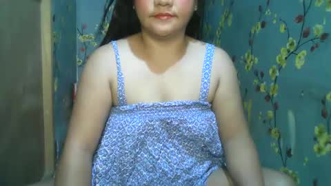 Snapshot of kiss_me_loves chatting on March 2025 01:35:02 AM kiss_me_loves online show from March 2025 01:35:02 AM