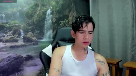 kiss_whitee online show from March 2026 08:31:01 AM