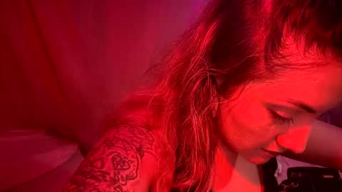 Kissah Kreampuff online show from December 2024 08:33:02 AM