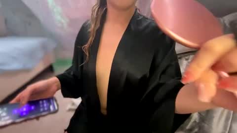 Kissah Kreampuff online show from February 2025 09:24:02 PM