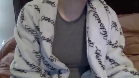 kissandtell1357 online show from November 2025 03:27:01 PM