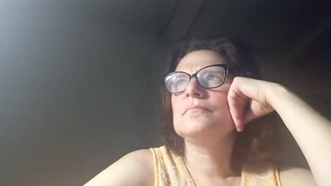 Snapshot of kissandvibe chatting on April 2026 07:00:02 PM kissandvibe online show from April 2026 07:00:02 PM