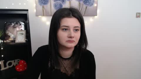 kissleoxx online show from March 2026 12:18:01 PM