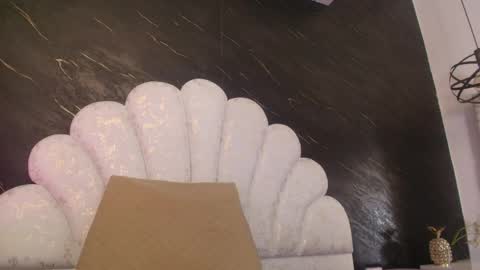 BELLA FLAME online show from May 2026 07:21:01 PM
