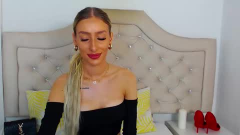 Natalie online show from November 2025 09:51:02 AM