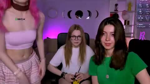 Snapshot of kitniss_dreamy chatting on June 2026 07:14:01 PM kitniss online show from June 2026 07:14:01 PM