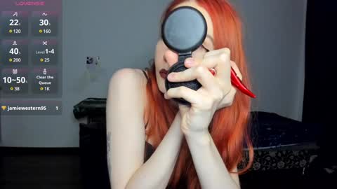 Snapshot of kitsunemoon chatting on December 2024 07:37:02 PM Kitsune online show from December 2024 07:37:02 PM